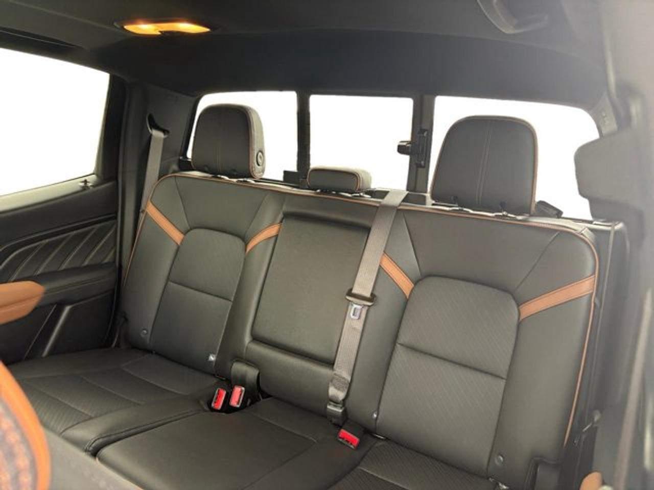 2024 GMC Canyon AT4 Photo