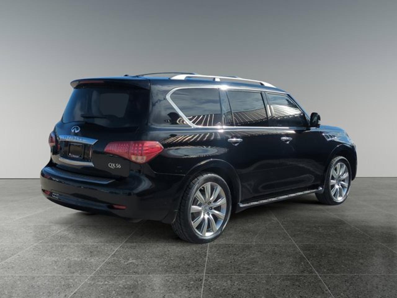 2013 Infiniti QX56 8-pass Photo