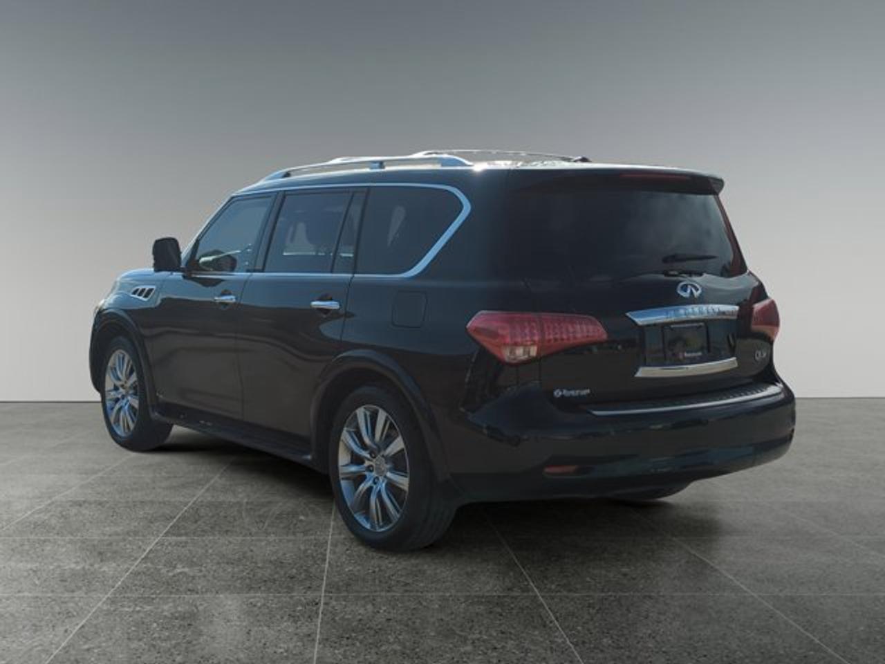 2013 Infiniti QX56 8-pass - Photo #3