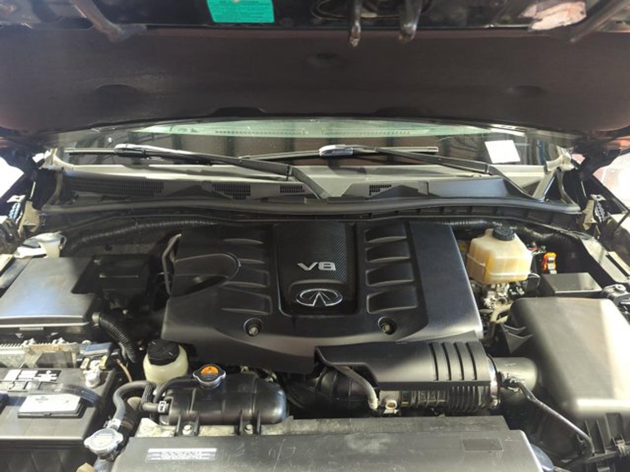 2013 Infiniti QX56 8-pass Photo