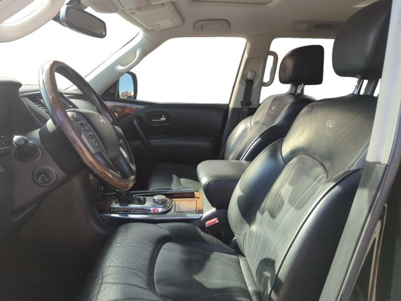 2013 Infiniti QX56 8-pass Photo