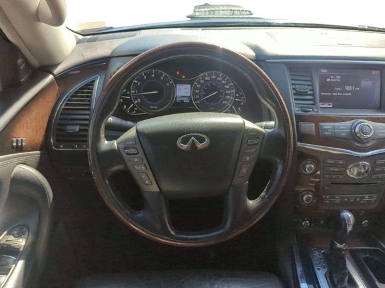 2013 Infiniti QX56 8-pass - Photo #15