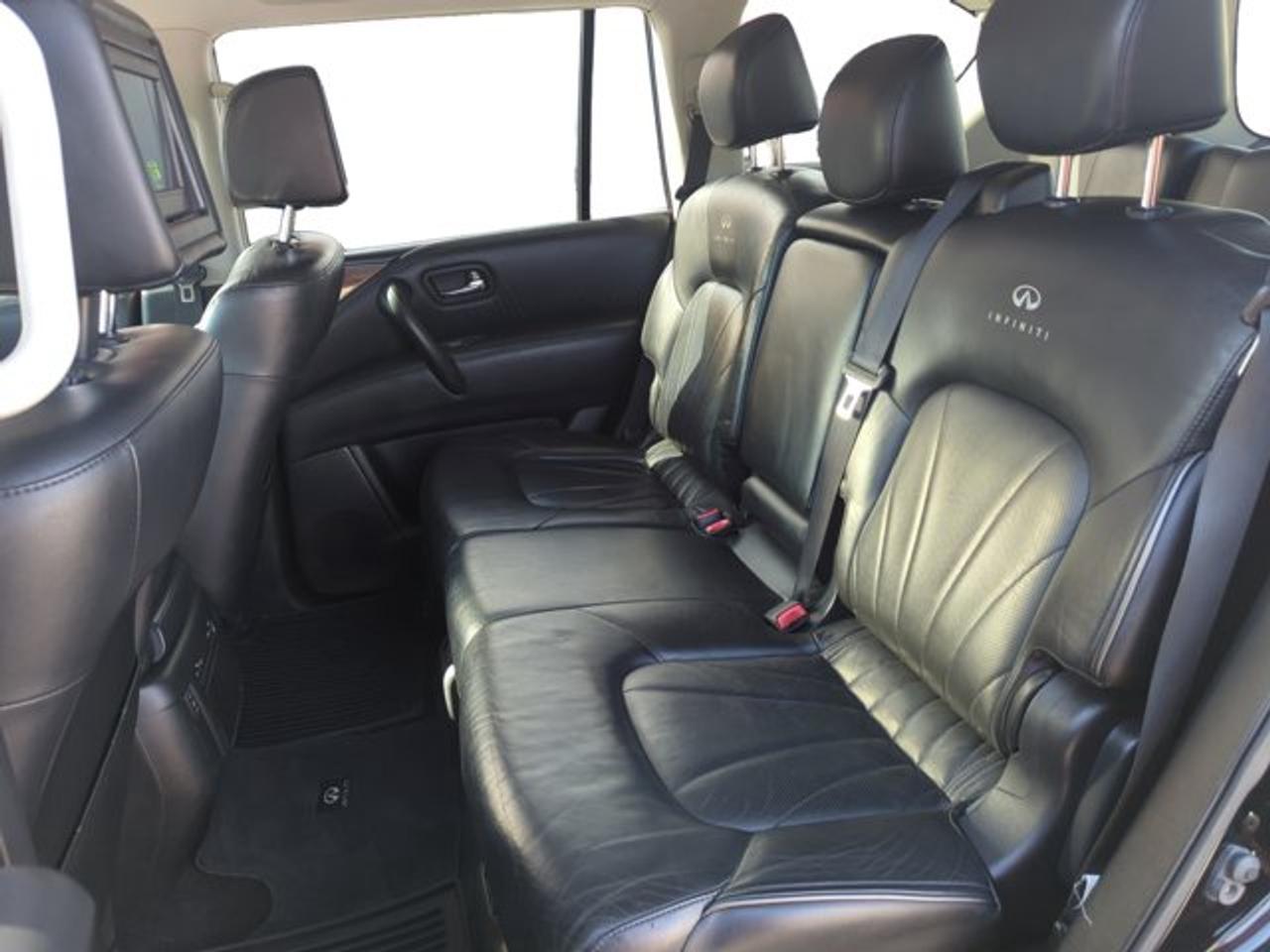 2013 Infiniti QX56 8-pass - Photo #16