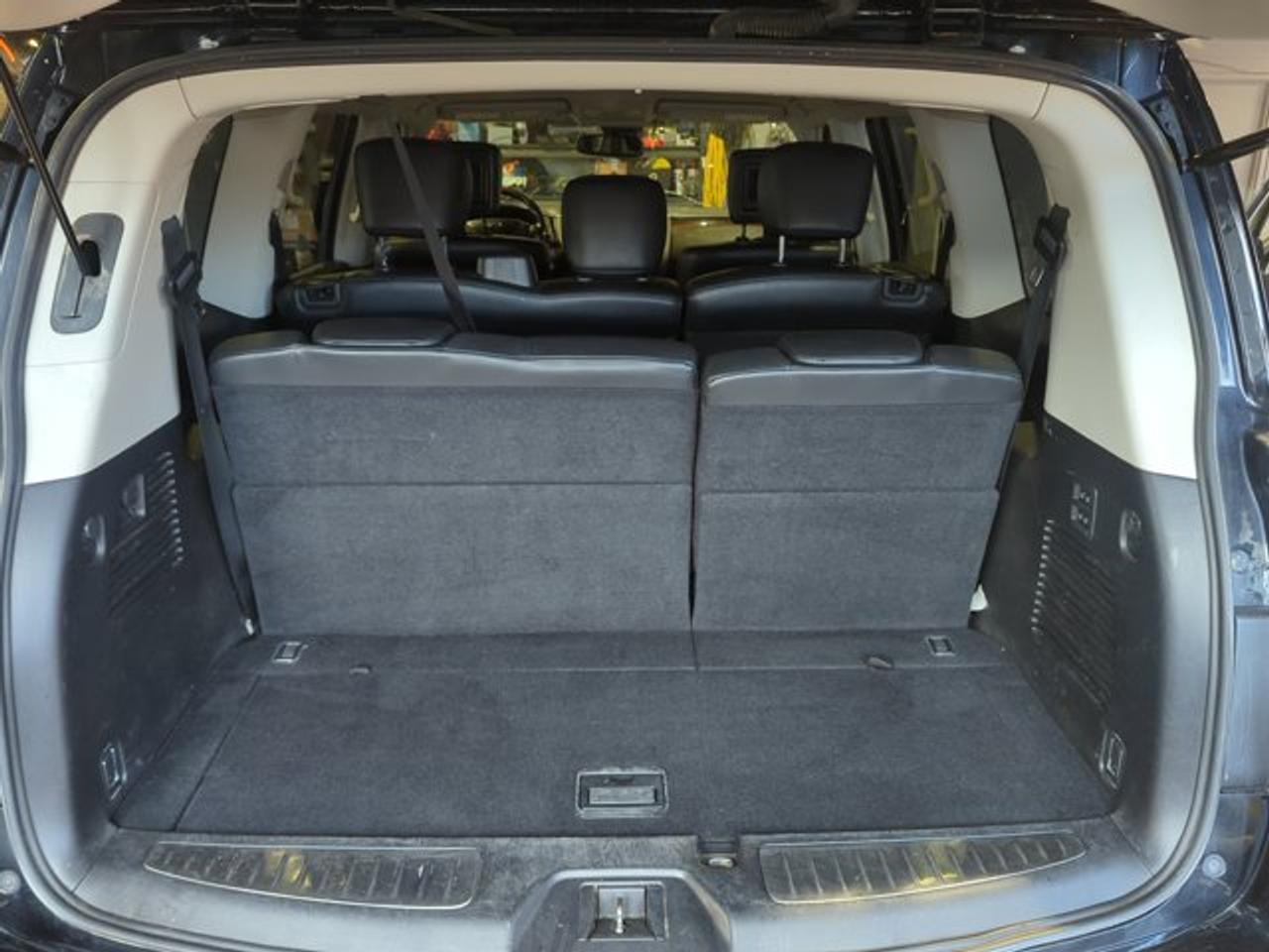 2013 Infiniti QX56 8-pass Photo