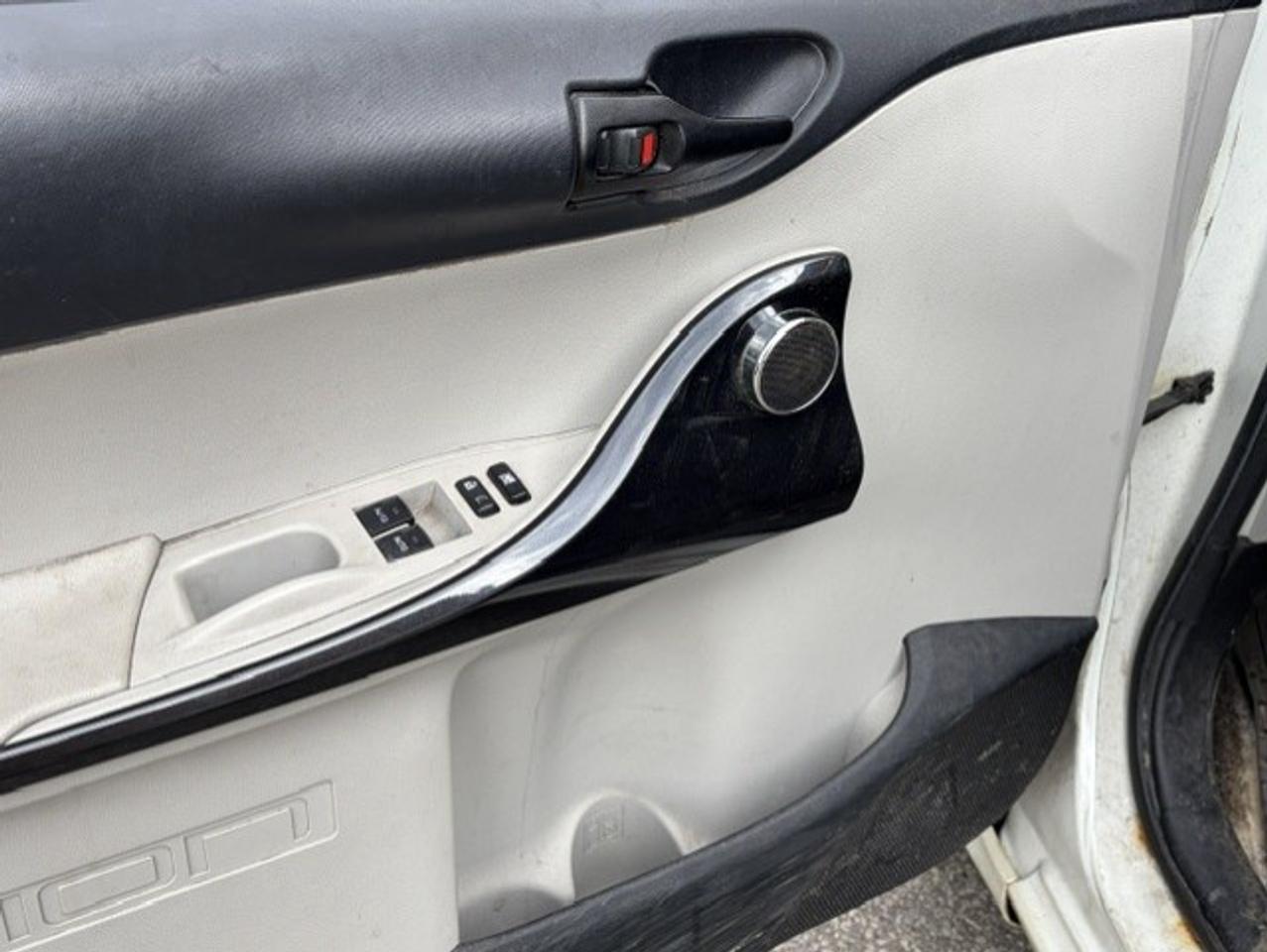 2012 Scion iQ 3dr HB Photo