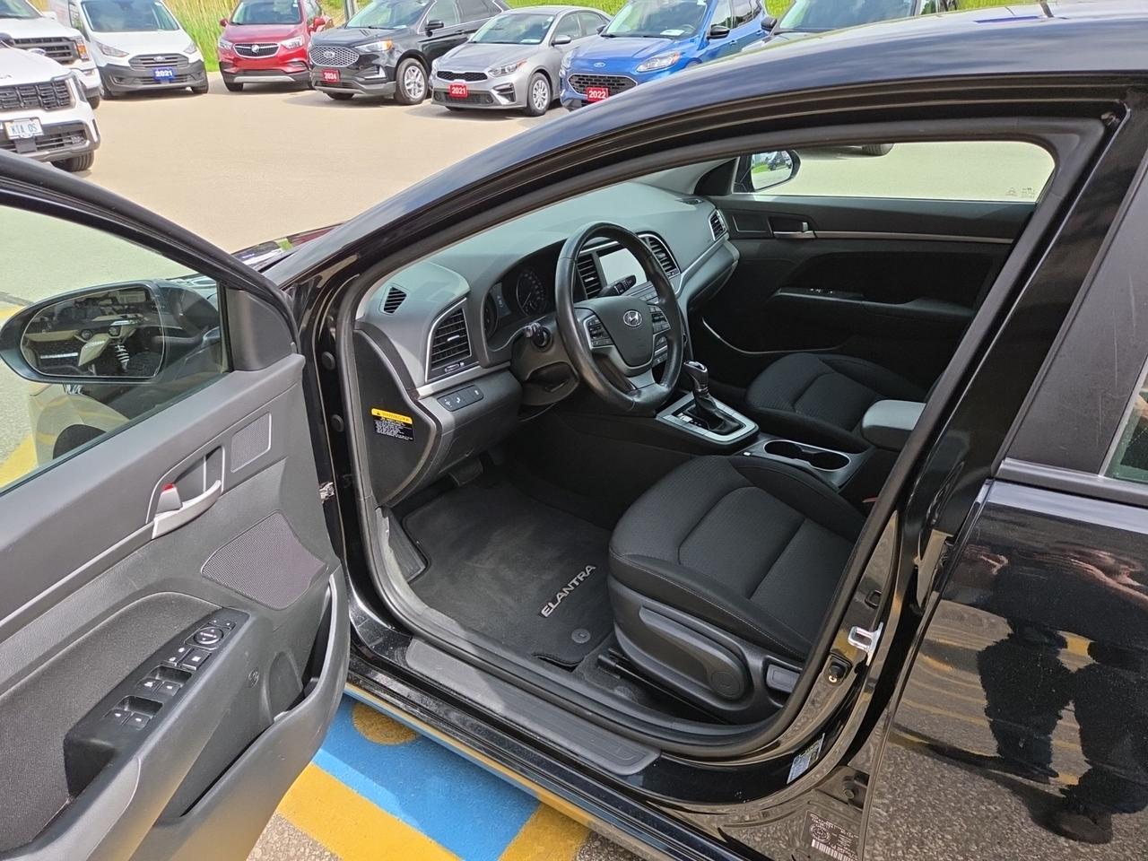 2017 Hyundai Elantra GL Photo