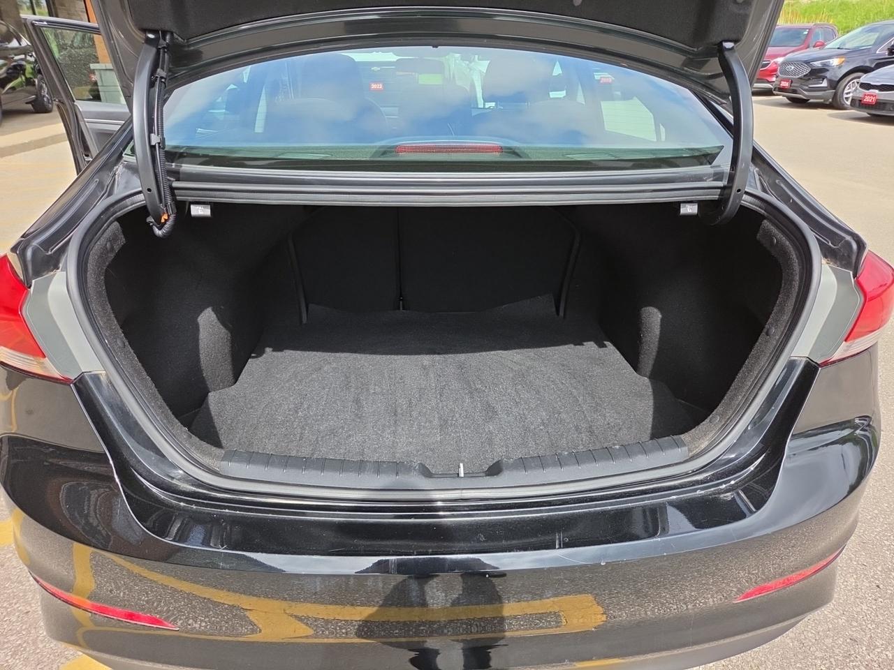 2017 Hyundai Elantra GL Photo