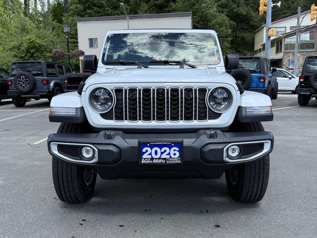 2026 Jeep Wrangler SAHARA 4X4 Photo