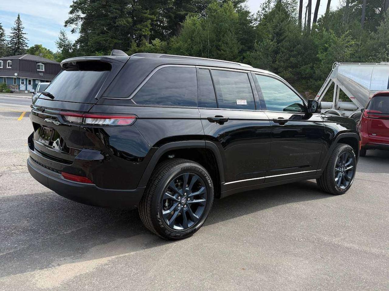 2026 Jeep Grand Cherokee 85th Anniversary 4x4 Photo