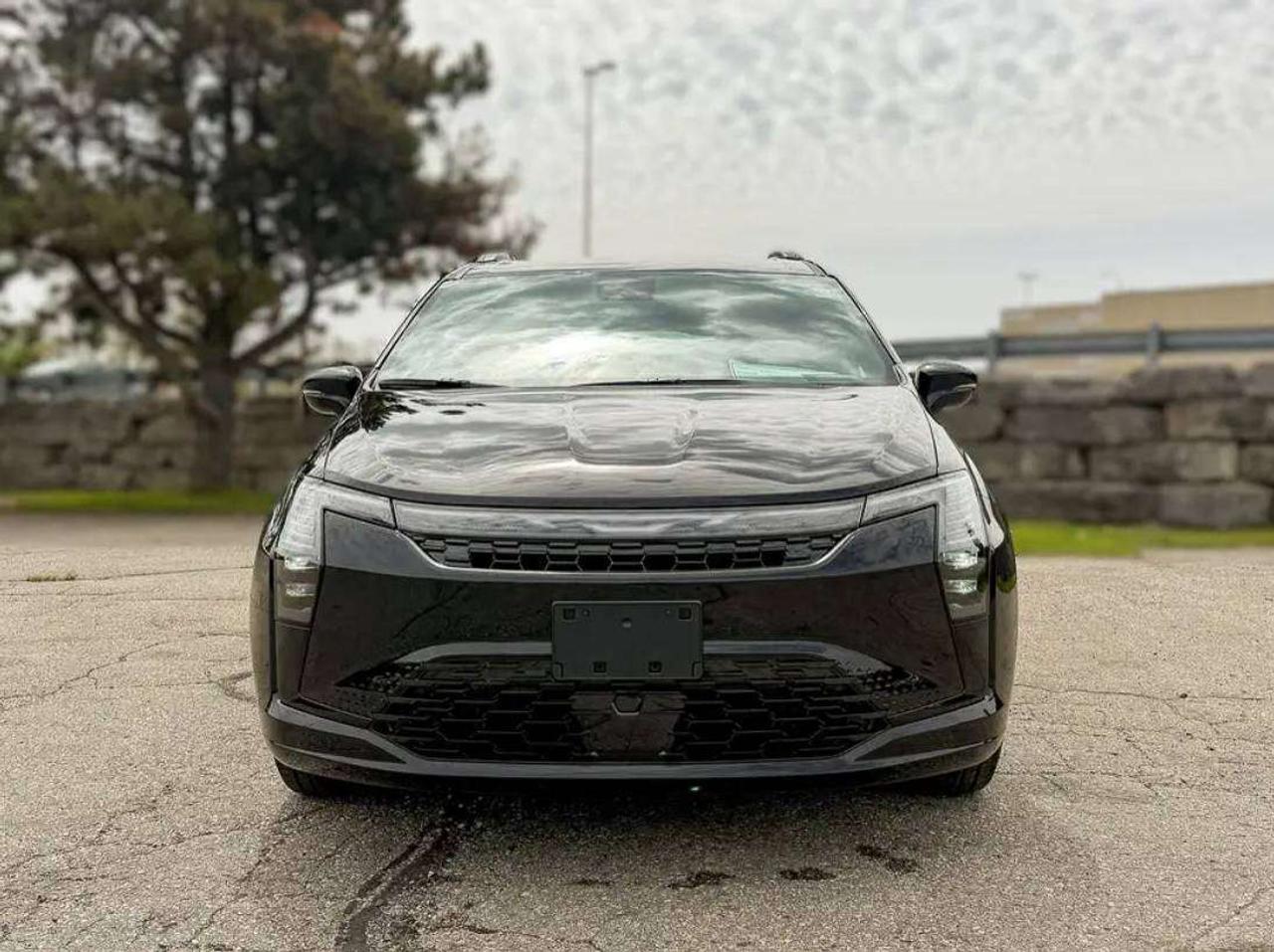 2027 Chrysler Pacifica SELECT | S Package Photo5