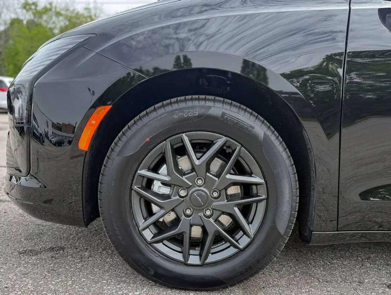 2027 Chrysler Pacifica SELECT | S Package Photo
