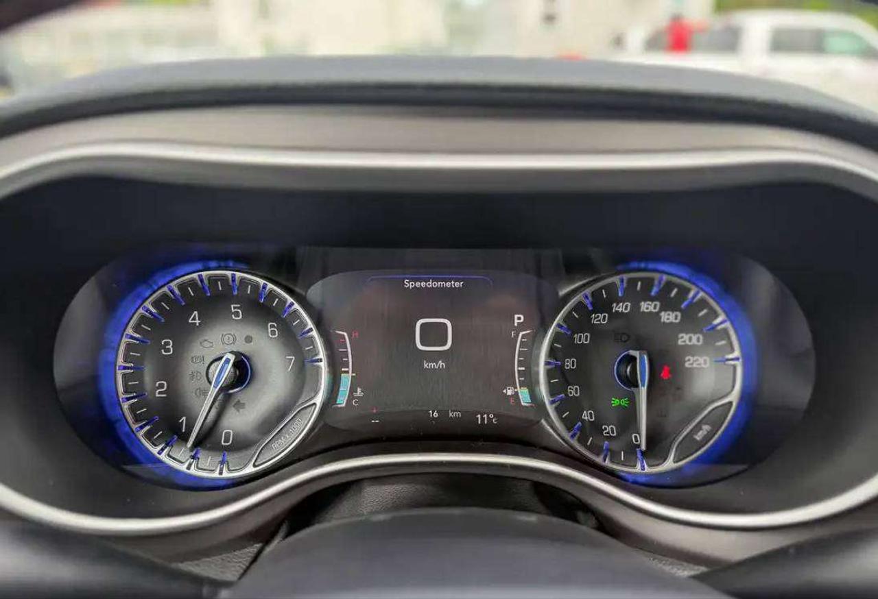 2027 Chrysler Pacifica SELECT | S Package Photo