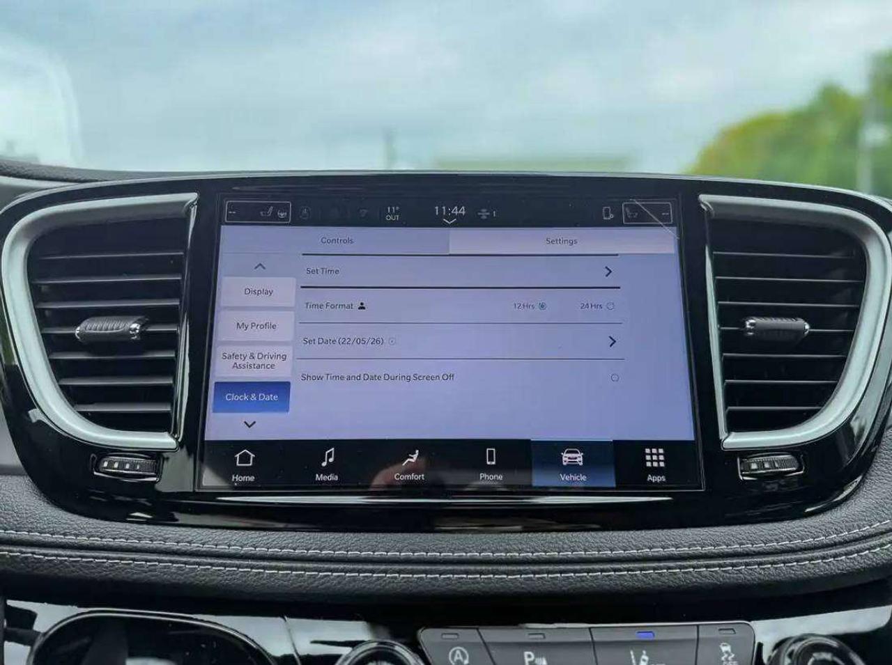 2027 Chrysler Pacifica SELECT | S Package Photo