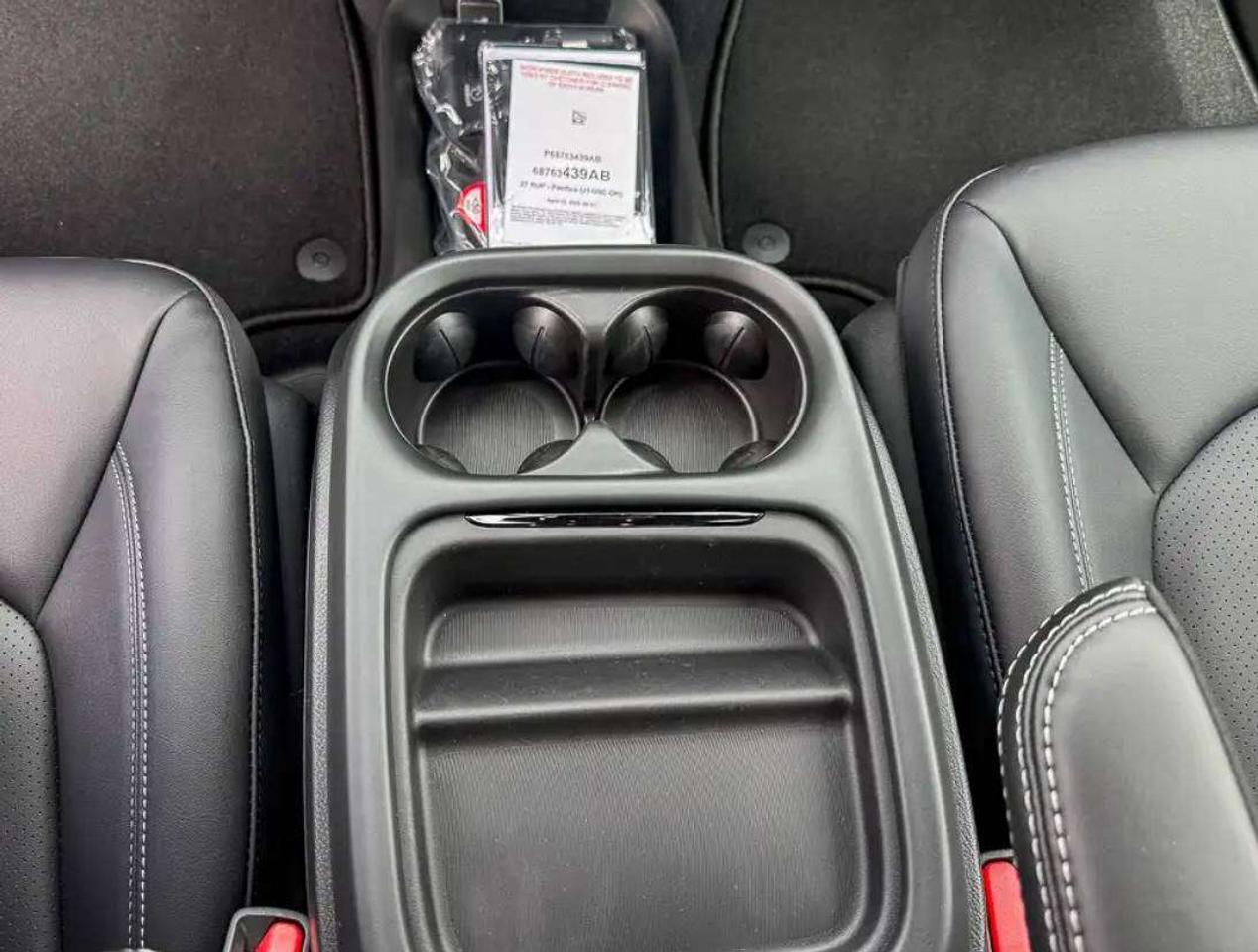 2027 Chrysler Pacifica SELECT | S Package Photo