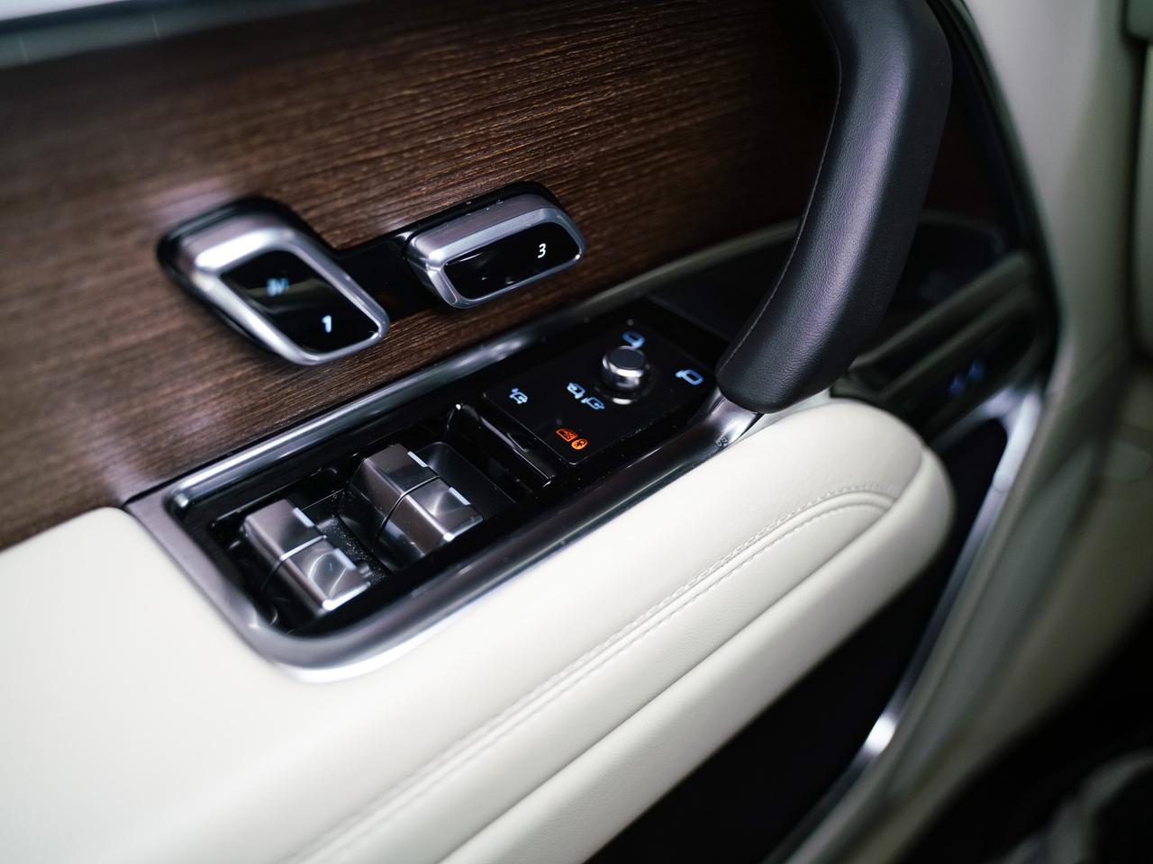 2025 Land Rover Range Rover P400 | MERIDIAN | PANO | 23 IN Photo