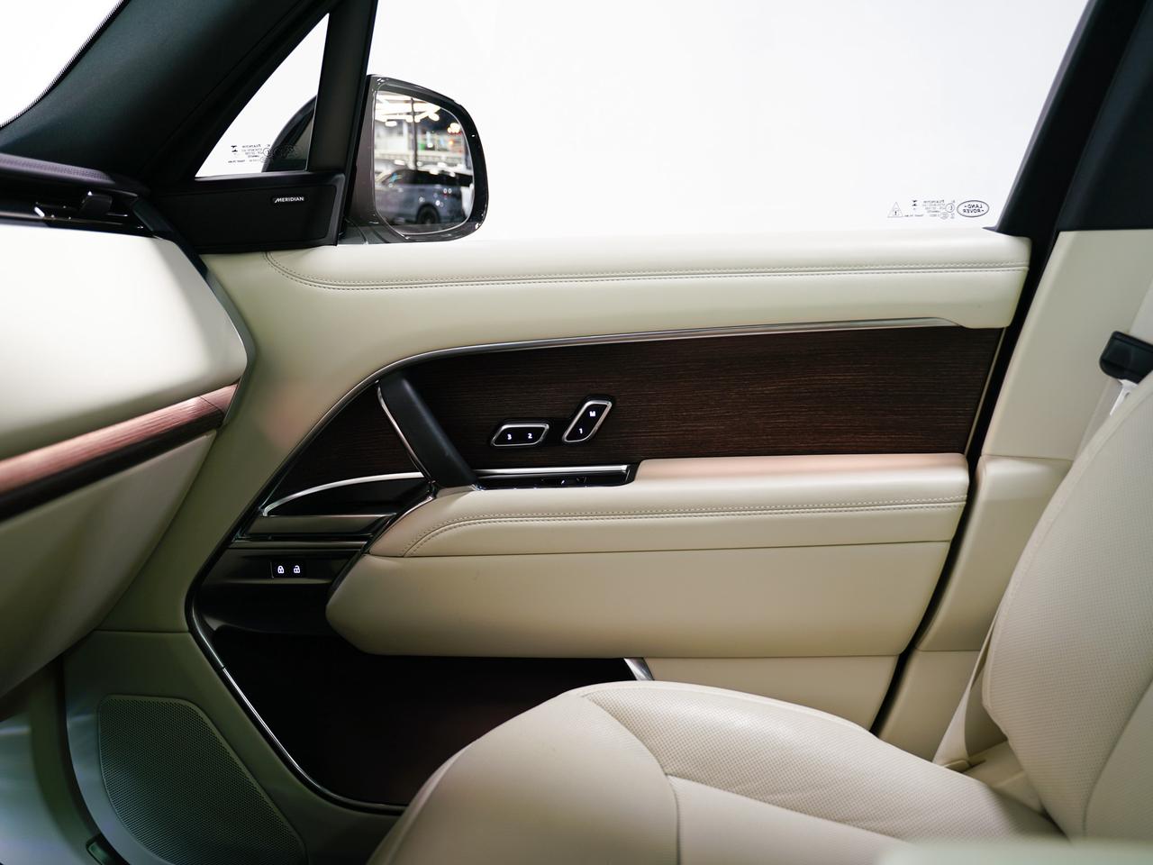 2025 Land Rover Range Rover P400 | MERIDIAN | PANO | 23 IN Photo
