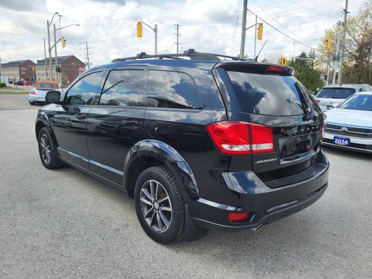2014 Dodge Journey SXT Photo