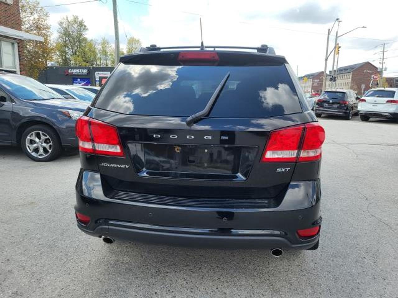 2014 Dodge Journey SXT Photo