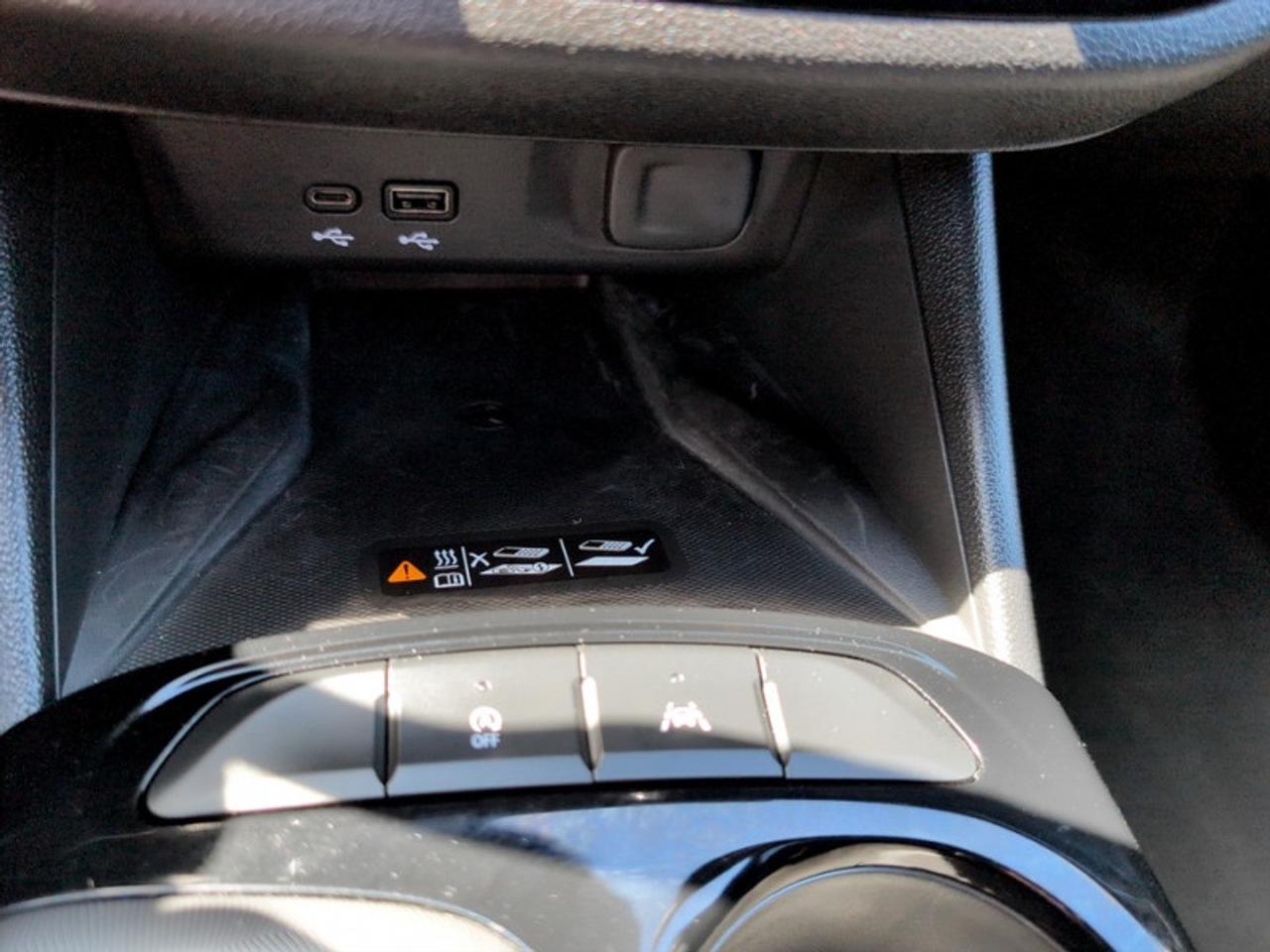 2024 Buick Envista Sport Touring  *CONVENIENCE II PKG* Photo