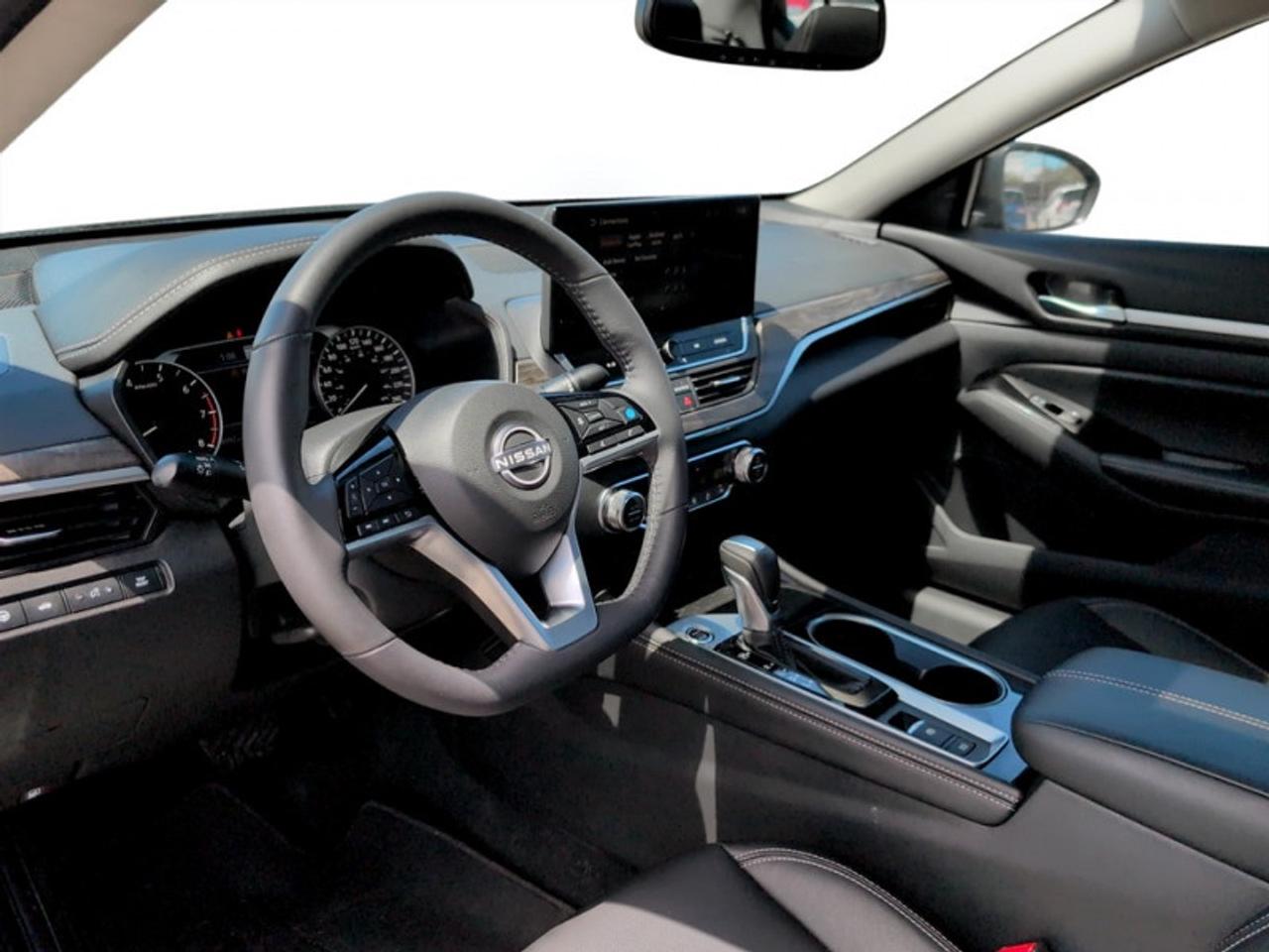 2024 Nissan Altima Platinum  - Low Mileage Photo