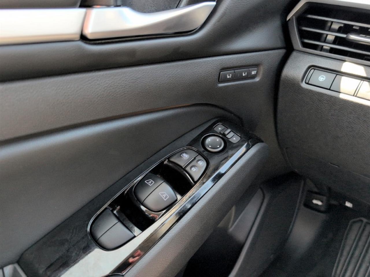2024 Nissan Altima Platinum  - Low Mileage Photo