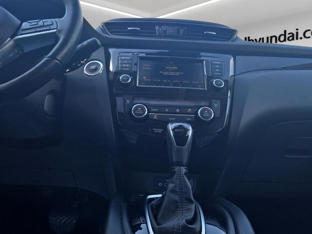 2021 Nissan Qashqai SV Photo