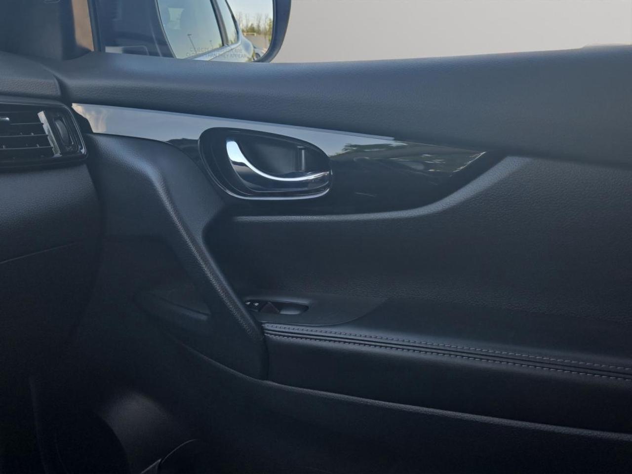 2021 Nissan Qashqai SV Photo