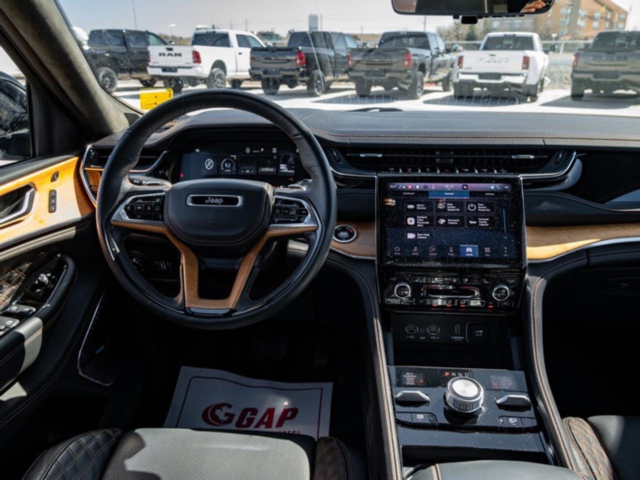 2025 Jeep Grand Cherokee Summit Reserve Photo