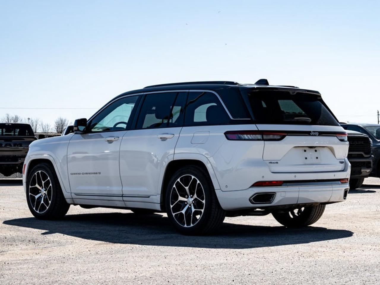 2025 Jeep Grand Cherokee Summit Reserve Photo