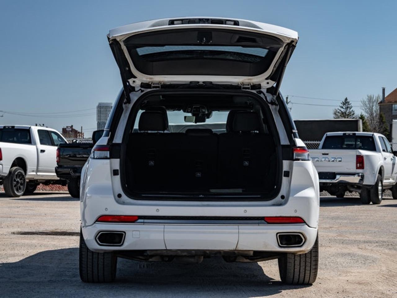2025 Jeep Grand Cherokee Summit Reserve Photo