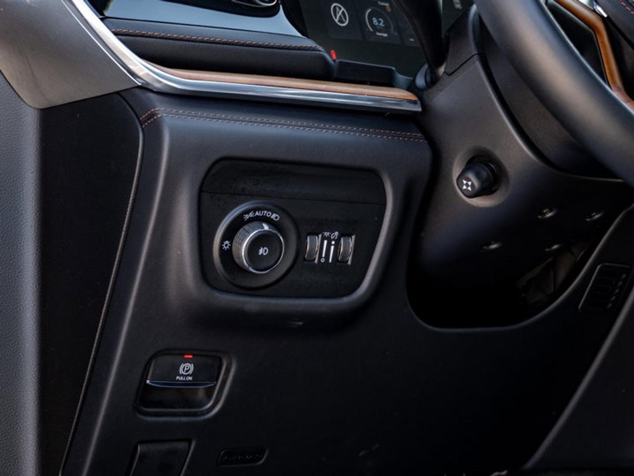 2025 Jeep Grand Cherokee Summit Reserve Photo