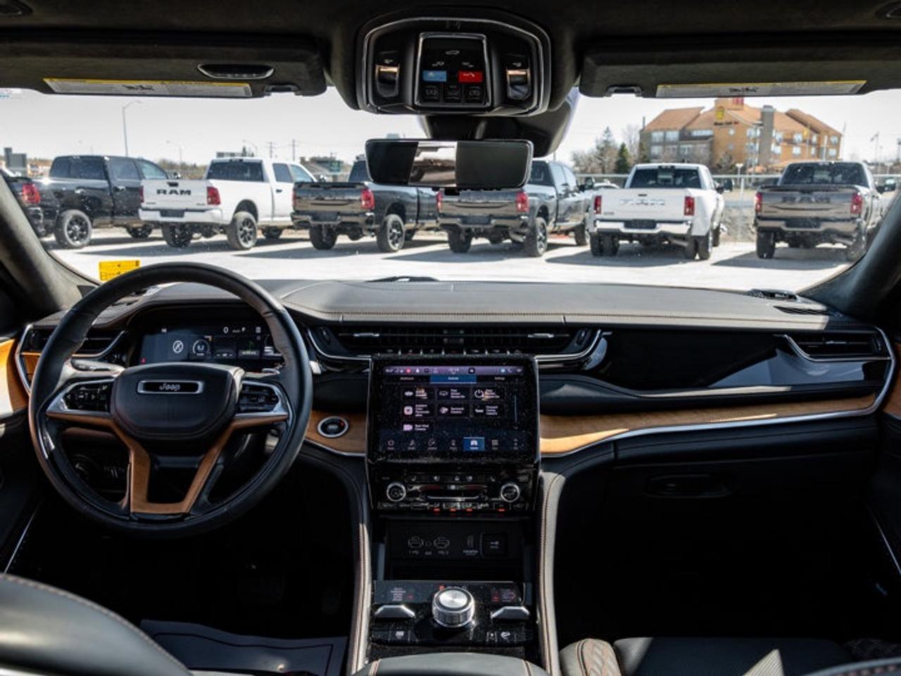 2025 Jeep Grand Cherokee Summit Reserve Photo