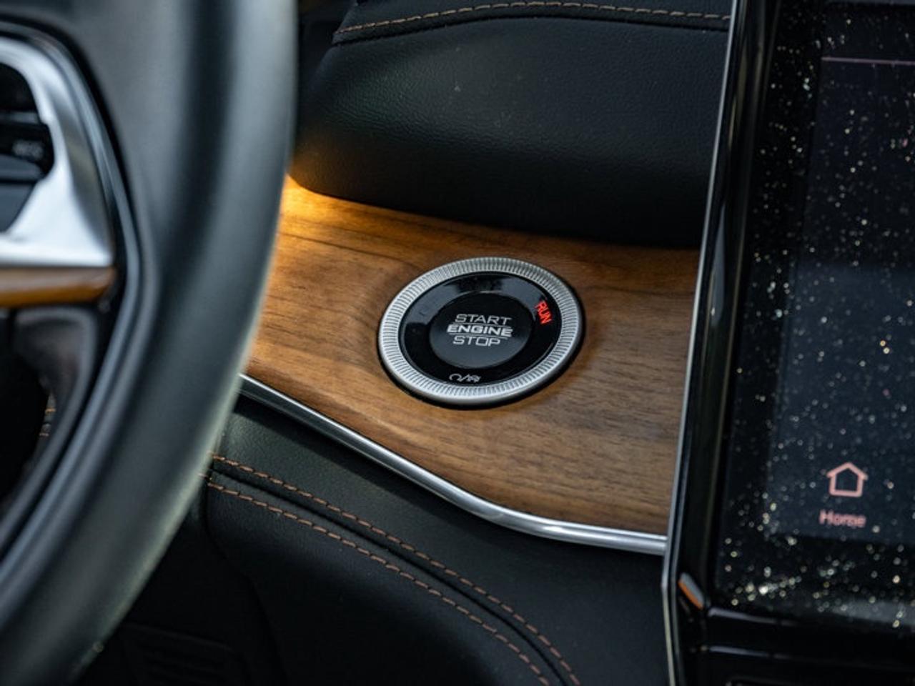 2025 Jeep Grand Cherokee Summit Reserve Photo