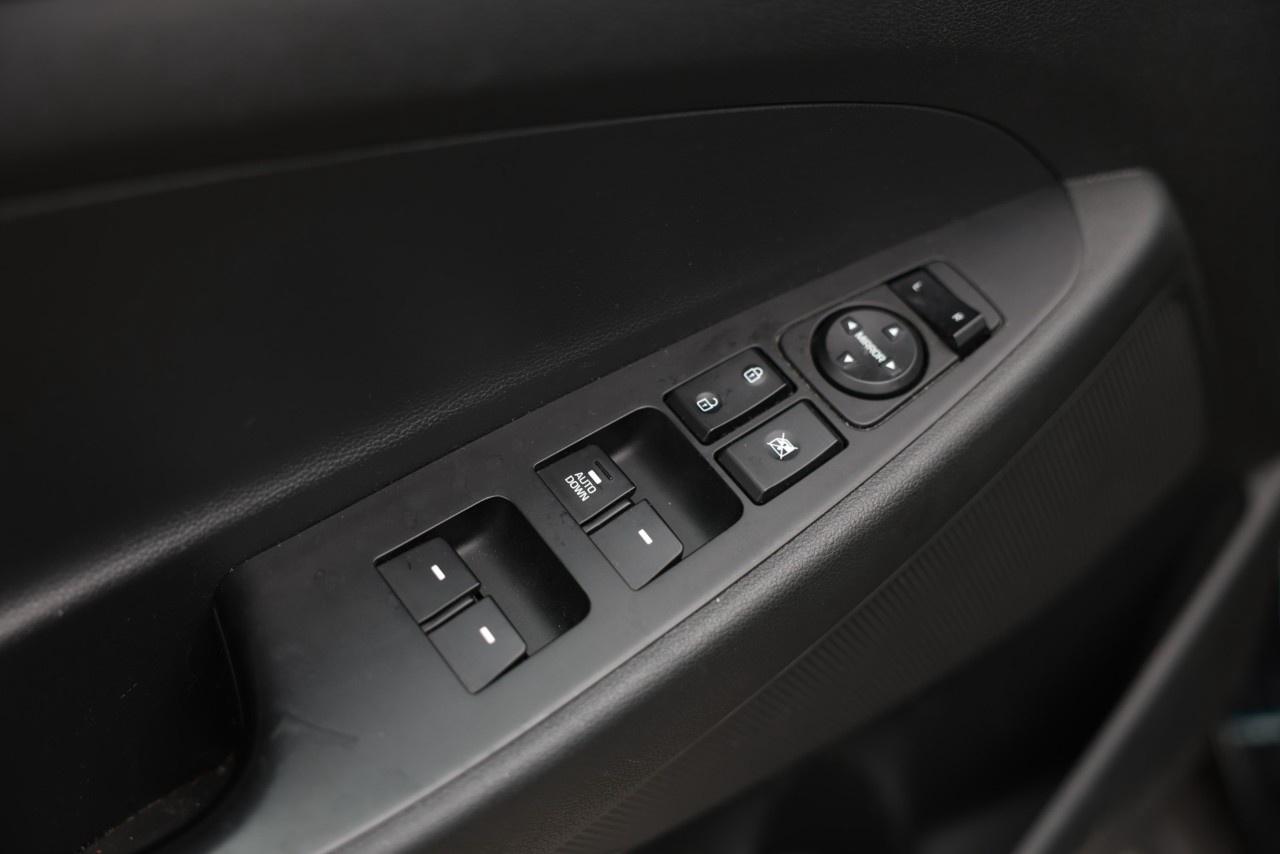 2019 Hyundai Tucson Essential AWD w/Safety Package Photo