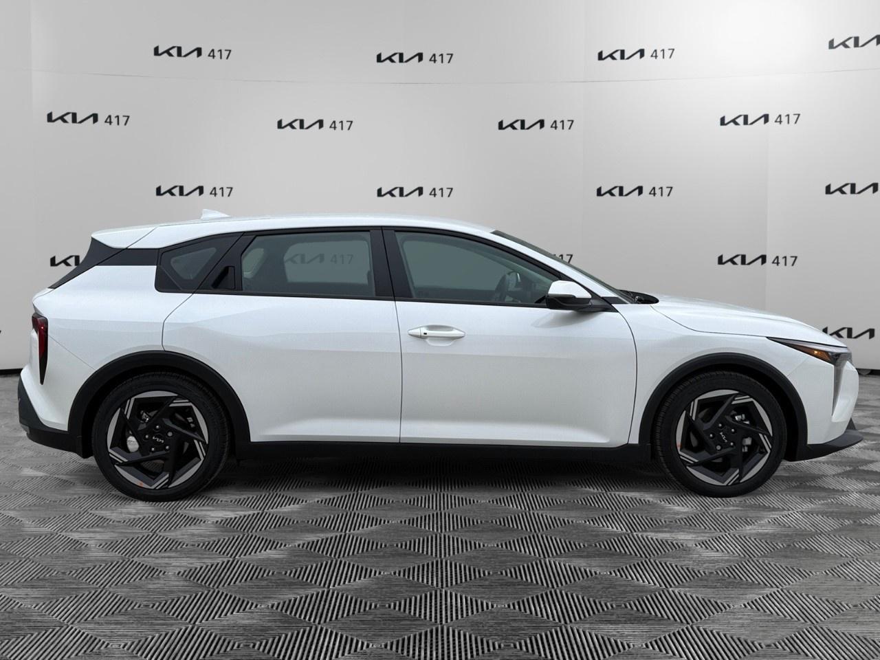 2026 Kia K4 Hatchback EX FWD Photo