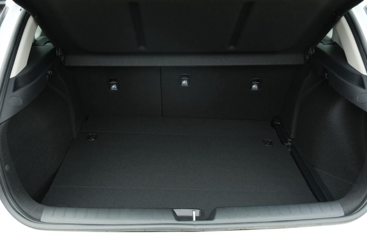 2026 Kia K4 Hatchback EX FWD Photo