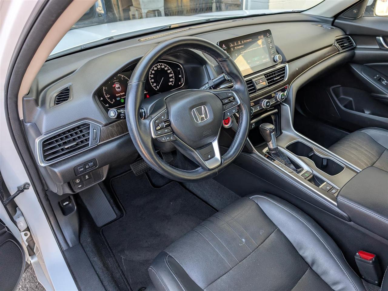 2018 Honda Accord EX-L - SUNROOF - LEATHER - TECH FEATS Photo