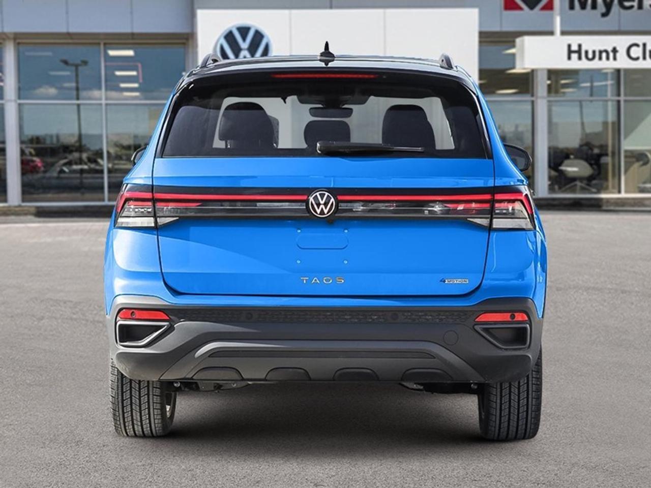 2026 Volkswagen Taos Comfortline Black Edition Photo4