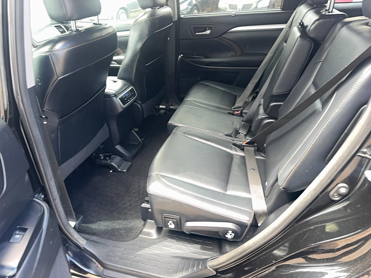 2015 Toyota Highlander XLE Photo