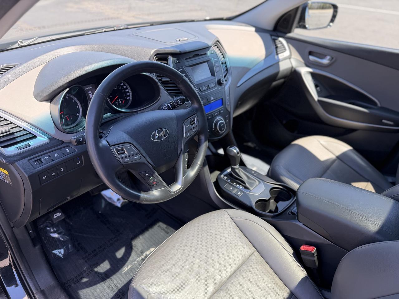 2016 Hyundai Santa Fe Sport Luxury Photo