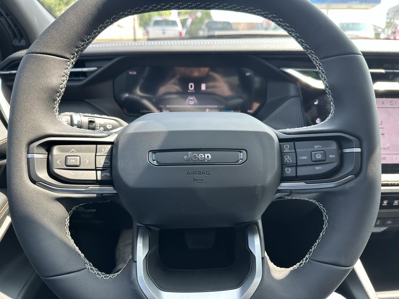 2026 Jeep Cherokee OVERLAND Photo