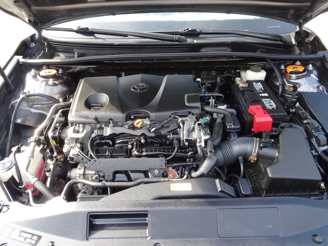 2018 Toyota Camry SE Photo