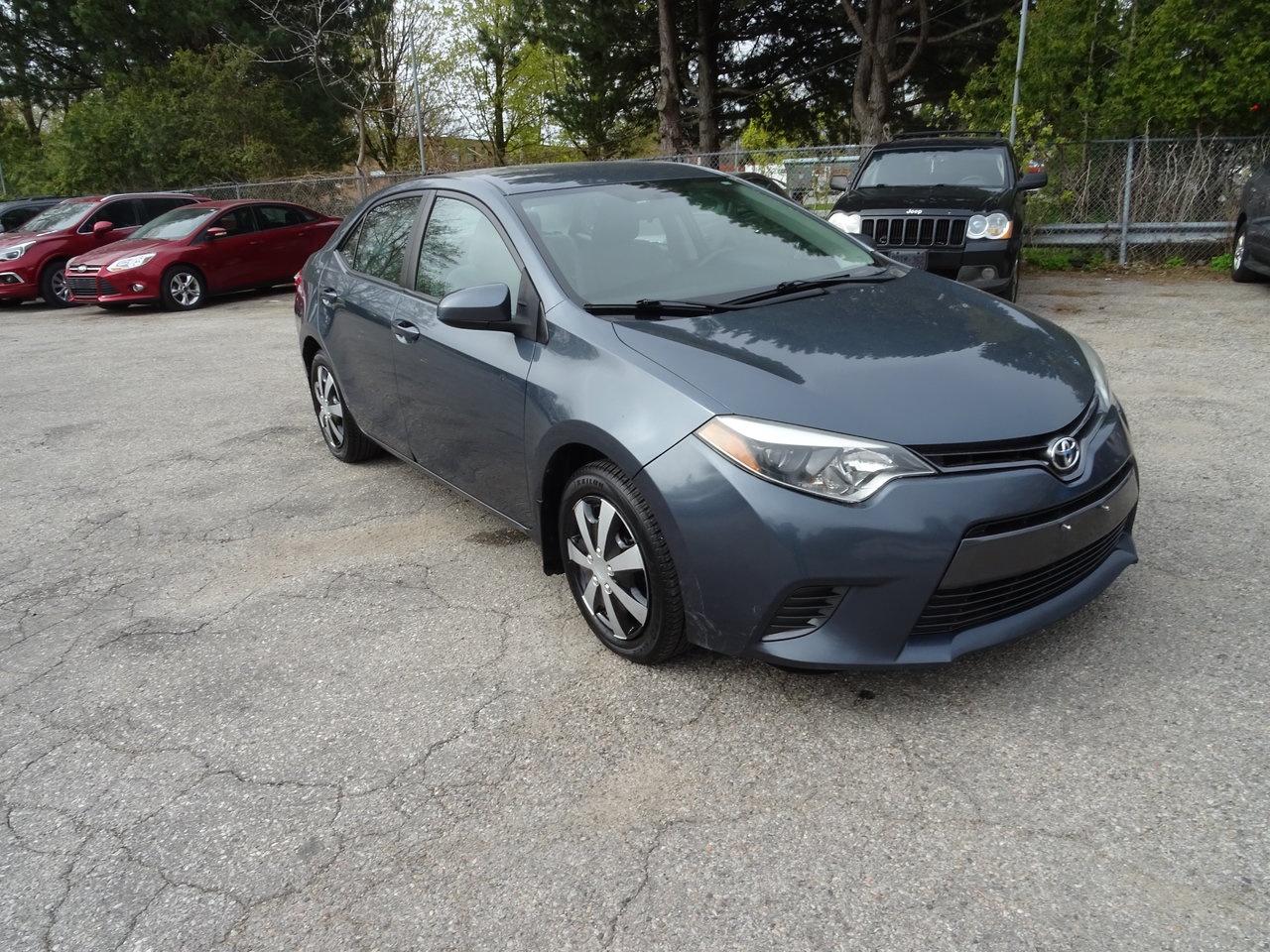 2015 Toyota Corolla LE Photo