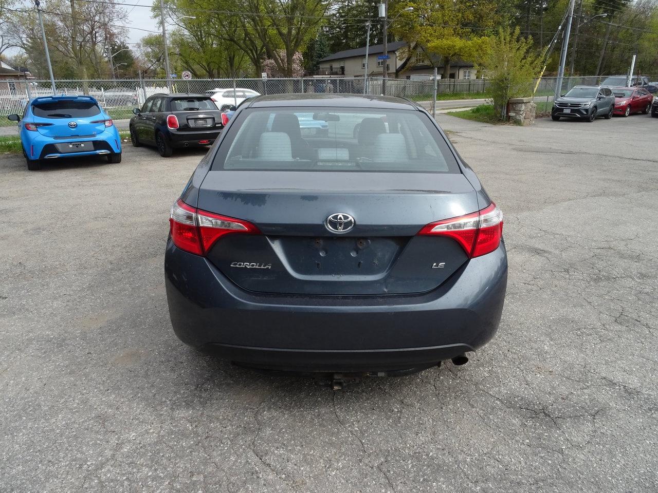 2015 Toyota Corolla LE Photo