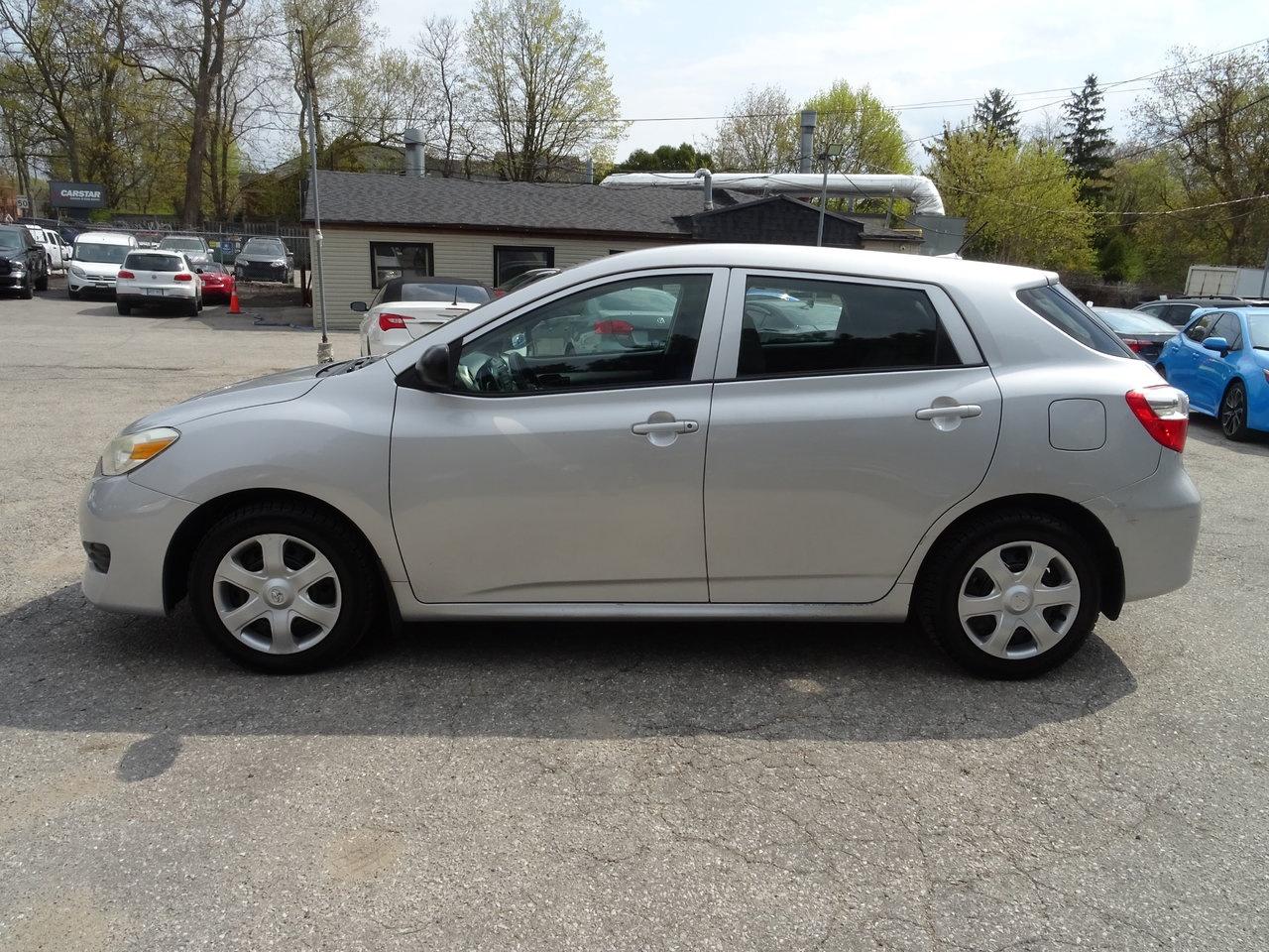 2009 Toyota Matrix BASE Photo0