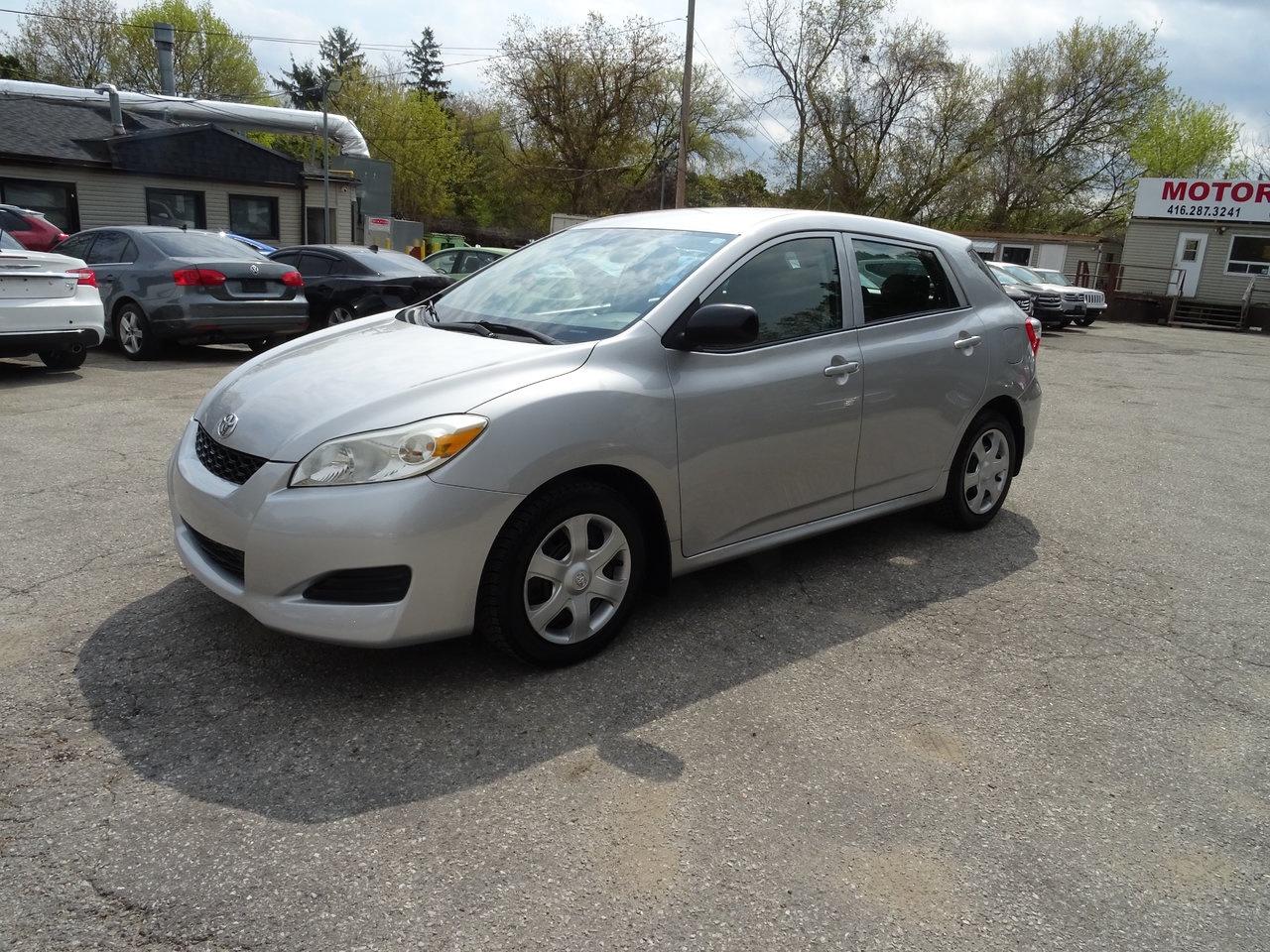 2009 Toyota Matrix BASE Photo