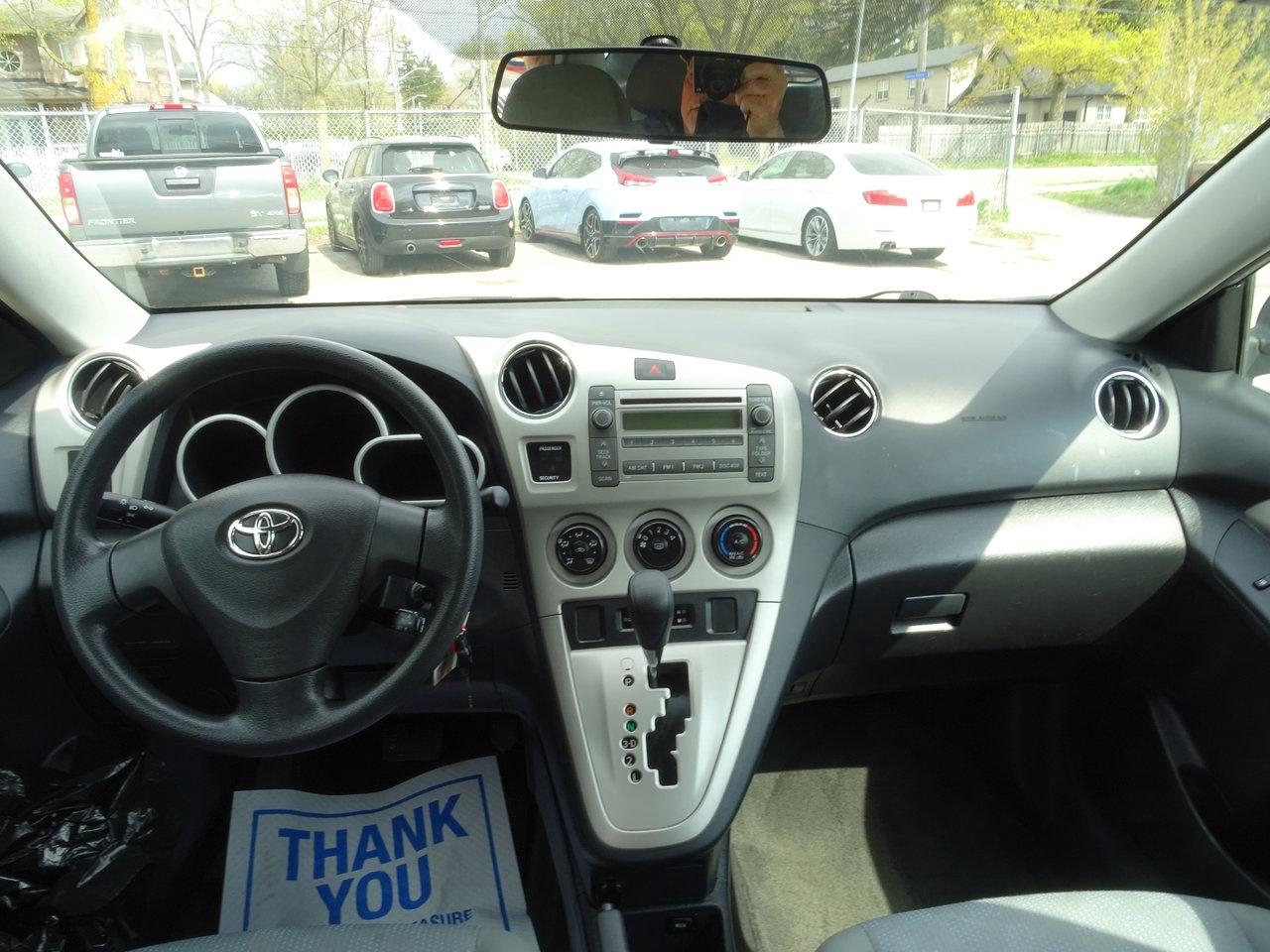 2009 Toyota Matrix BASE Photo