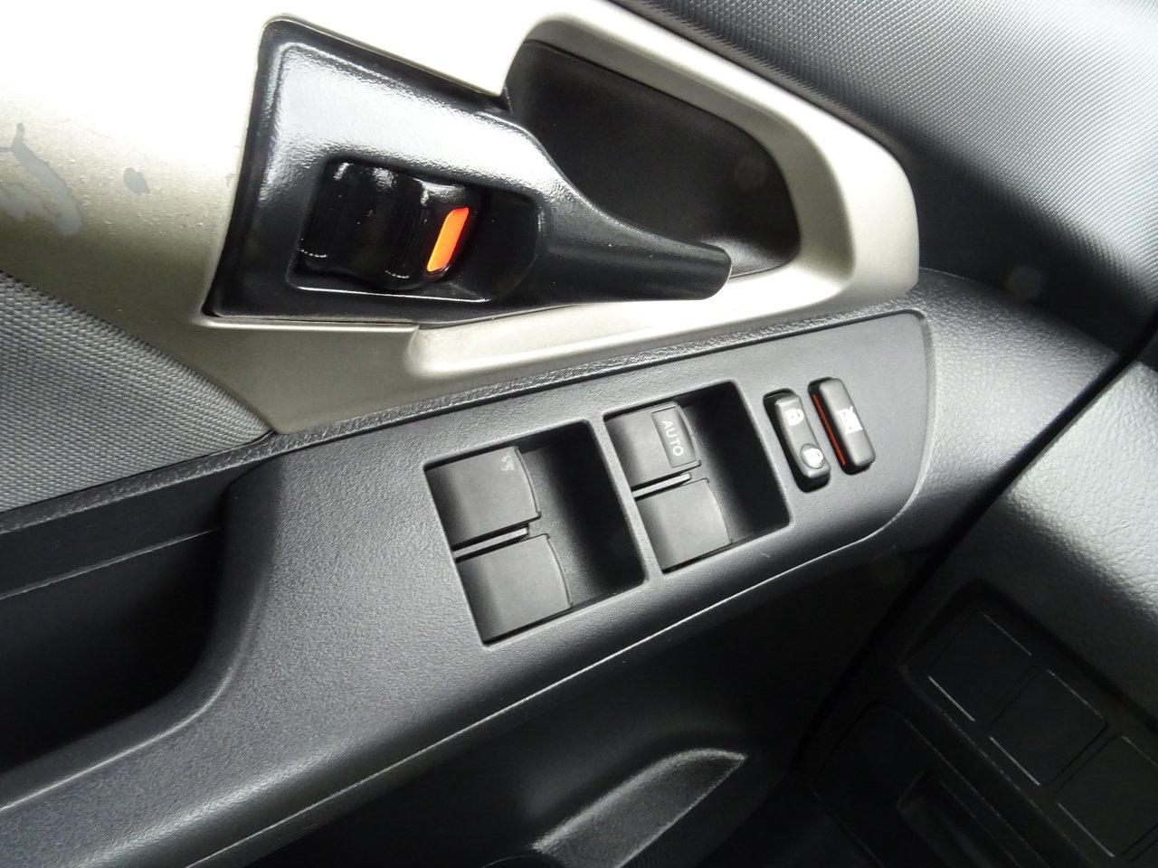 2009 Toyota Matrix BASE Photo