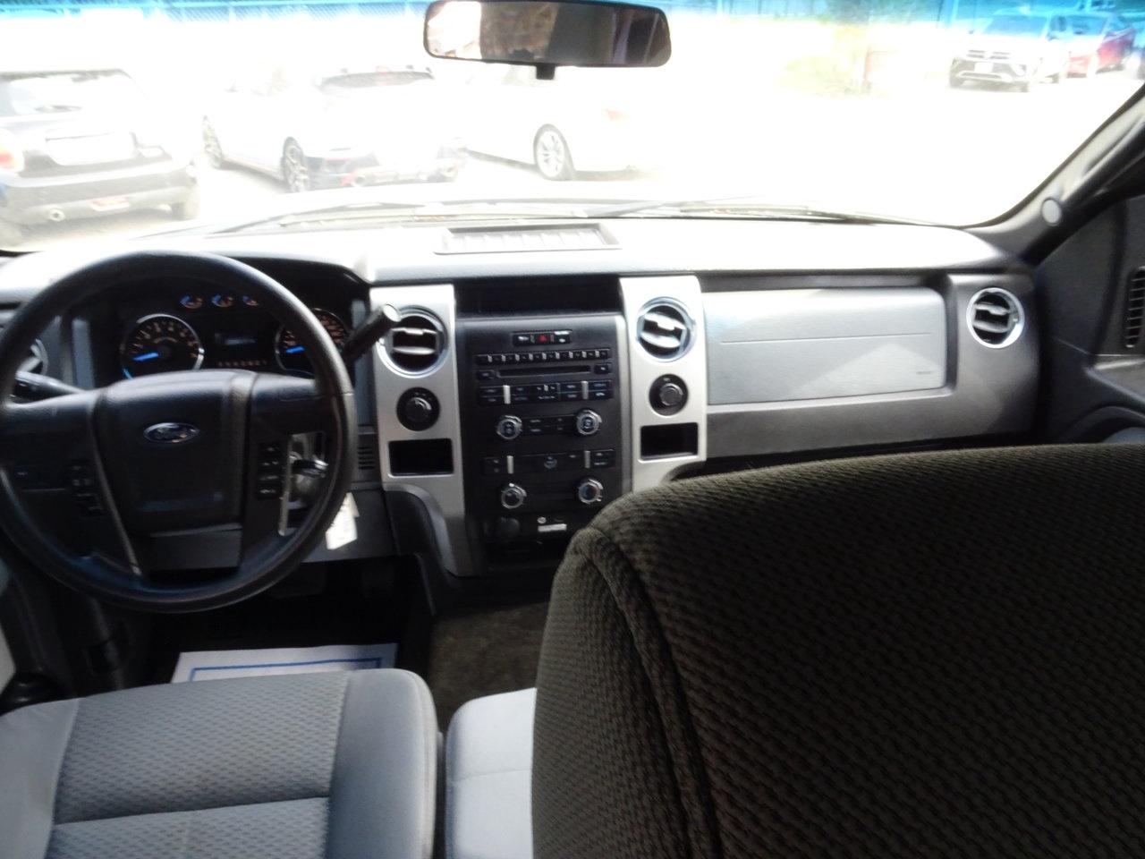 2013 Ford F-150 XLT Photo