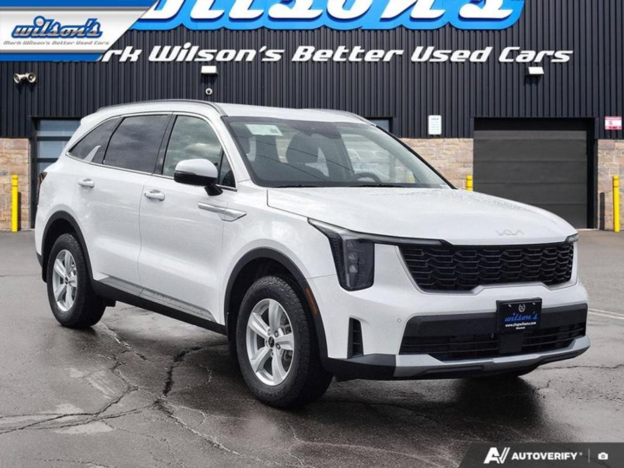 2024 Kia Sorento LX AWD | 3rd Row Seats | Heated Seats | CarPlay + Android | Rear Camera | and More ! Photo